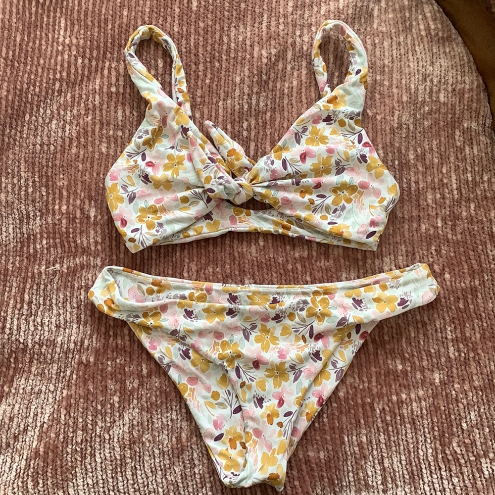Midori tie front top & Parked bottoms!